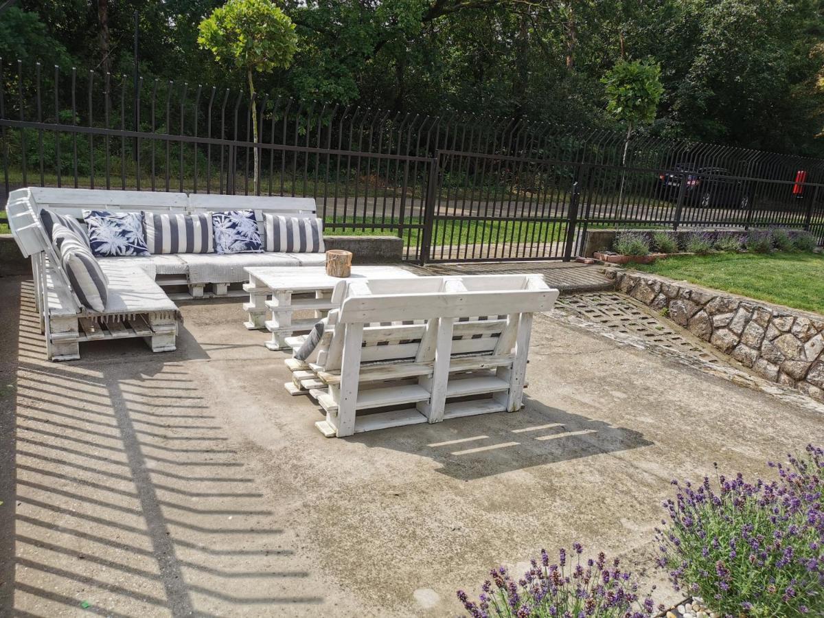Family Garden Apartmanhaz شيوفوك المظهر الخارجي الصورة