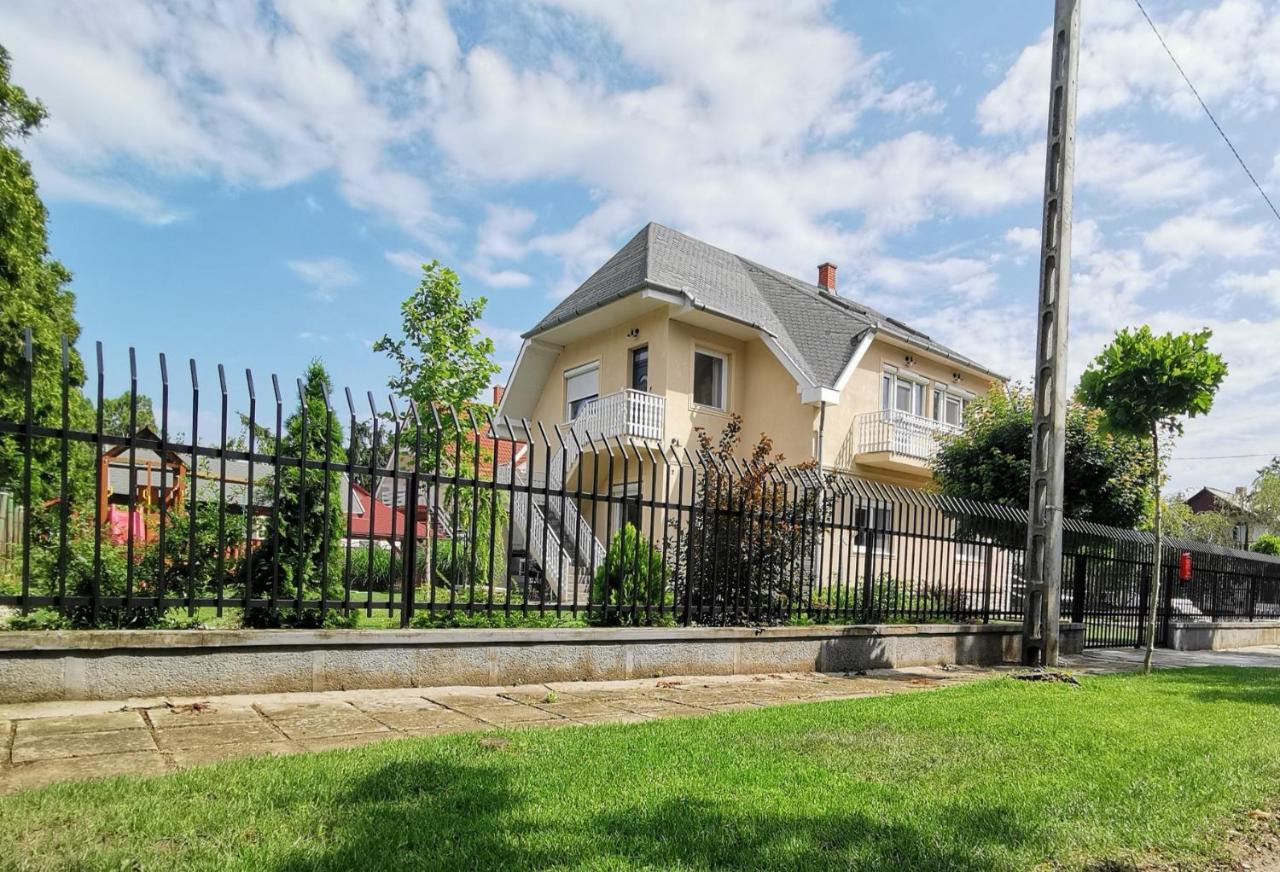 Family Garden Apartmanhaz شيوفوك المظهر الخارجي الصورة