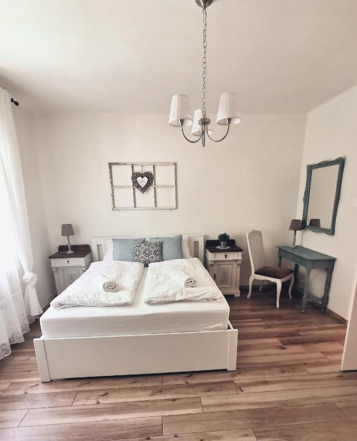 Family Garden Apartmanhaz شيوفوك المظهر الخارجي الصورة